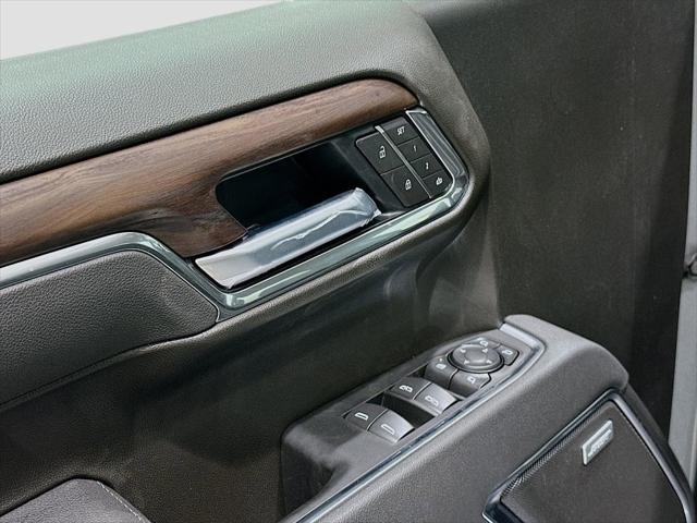 2026 GMC Sierra 1500 Crew Cab, Short Bed, SLT, 4WD