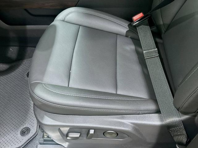 2026 GMC Sierra 1500 Crew Cab, Short Bed, SLT, 4WD