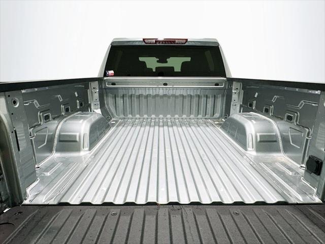 2026 GMC Sierra 1500 Crew Cab, Short Bed, SLT, 4WD