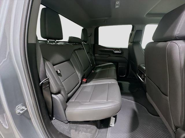 2026 GMC Sierra 1500 Crew Cab, Short Bed, SLT, 4WD