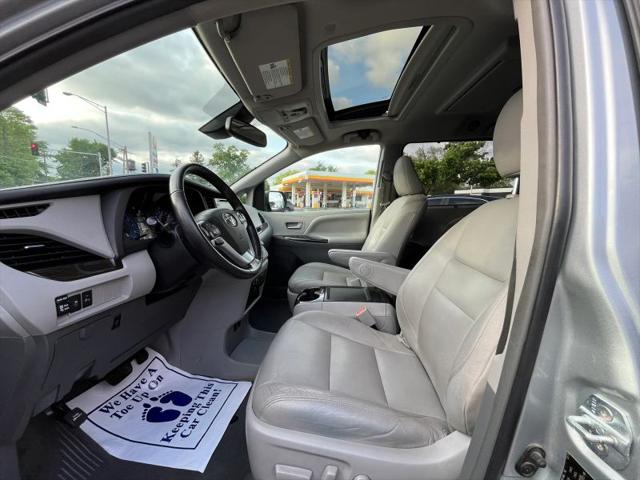 2019 Toyota Sienna XLE 7 Passenger