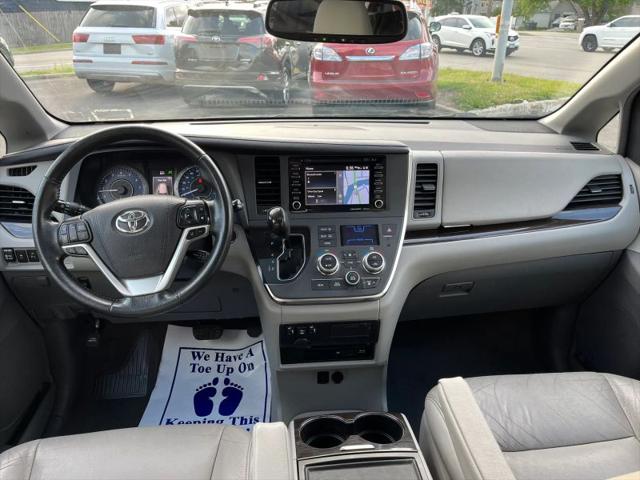 2019 Toyota Sienna XLE 7 Passenger