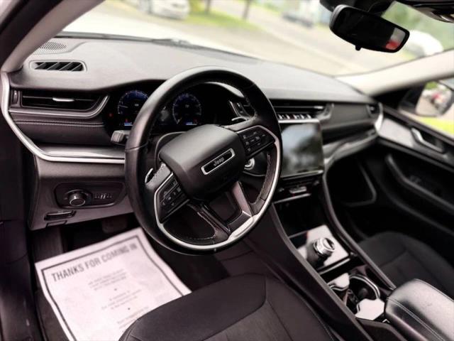 2021 Jeep Grand Cherokee Laredo 4x4