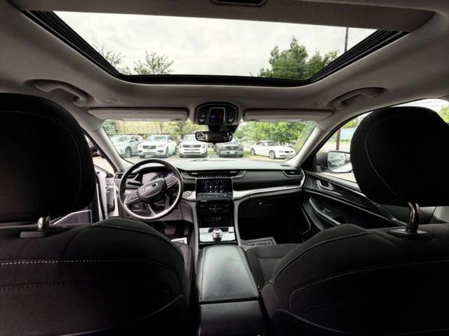 2021 Jeep Grand Cherokee Laredo 4x4