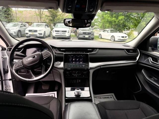 2021 Jeep Grand Cherokee Laredo 4x4