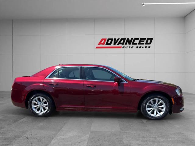 2015 Chrysler 300 Limited