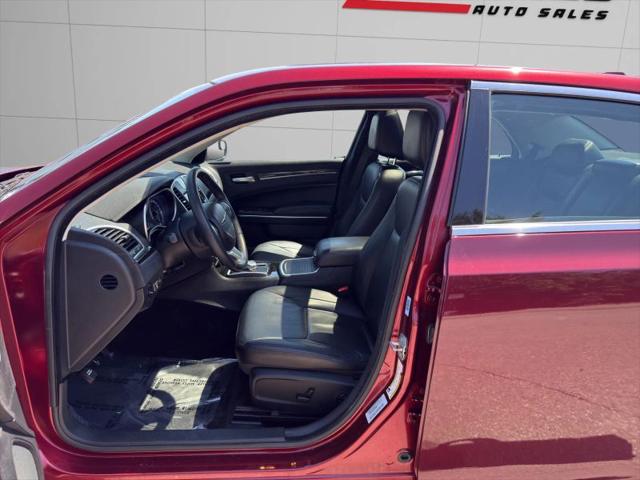 2015 Chrysler 300 Limited