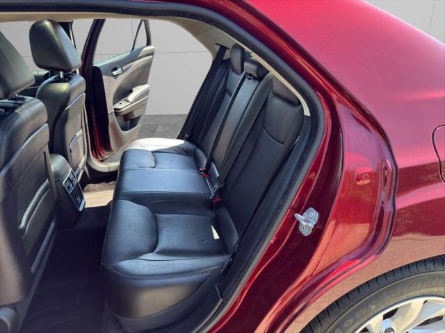 2015 Chrysler 300 Limited