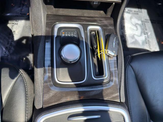 2015 Chrysler 300 Limited