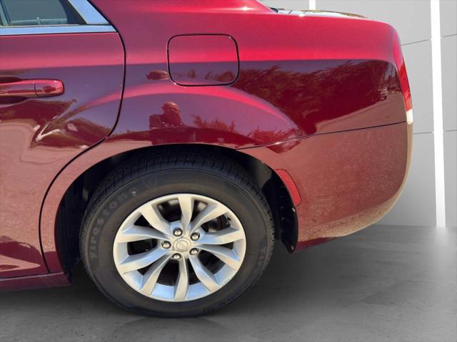 2015 Chrysler 300 Limited