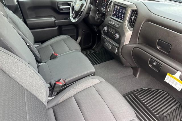 2026 Chevrolet Silverado 1500 4WD Double Cab Standard Bed Custom