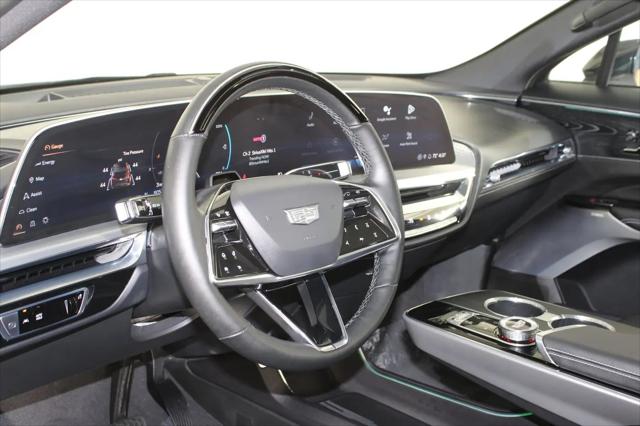 2024 Cadillac iQ Luxury w/1SD
