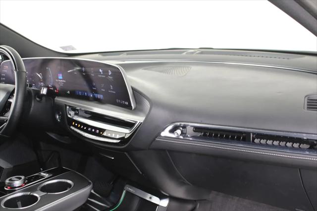 2024 Cadillac iQ Luxury w/1SD