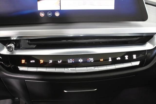 2024 Cadillac iQ Luxury w/1SD