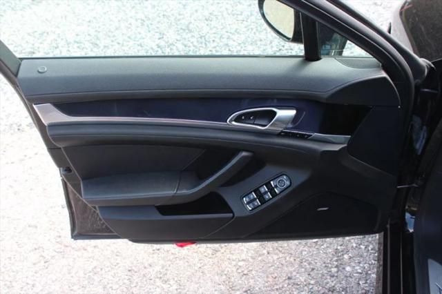 2014 Porsche Panamera 4