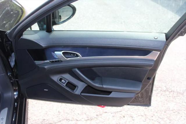 2014 Porsche Panamera 4