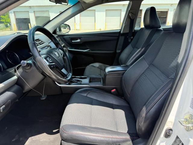 2015 Toyota Camry SE