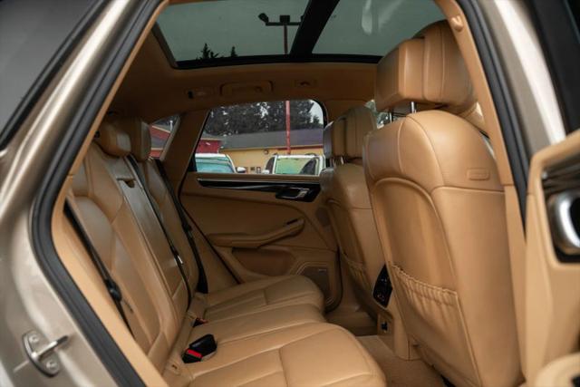 2016 Porsche Macan S