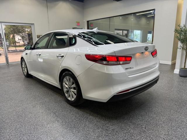 2017 Kia Optima LX