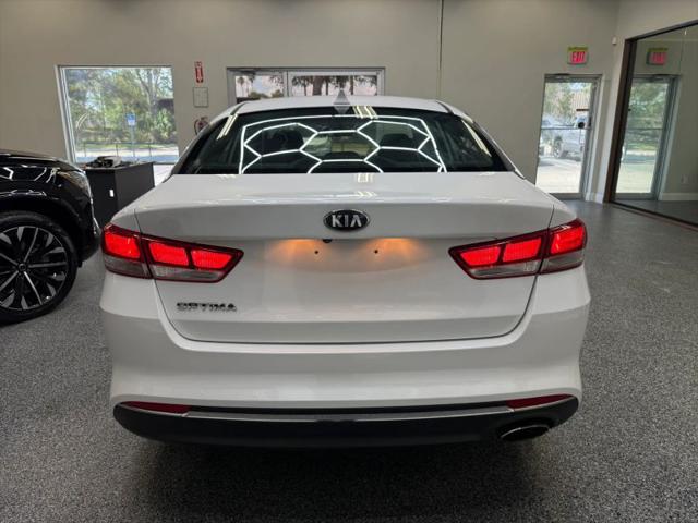 2017 Kia Optima LX