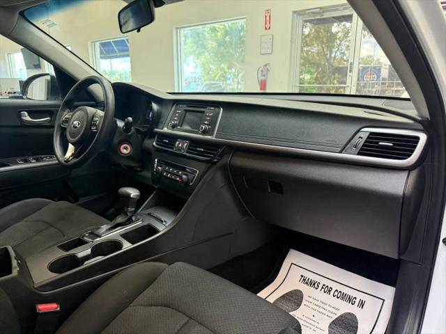 2017 Kia Optima LX