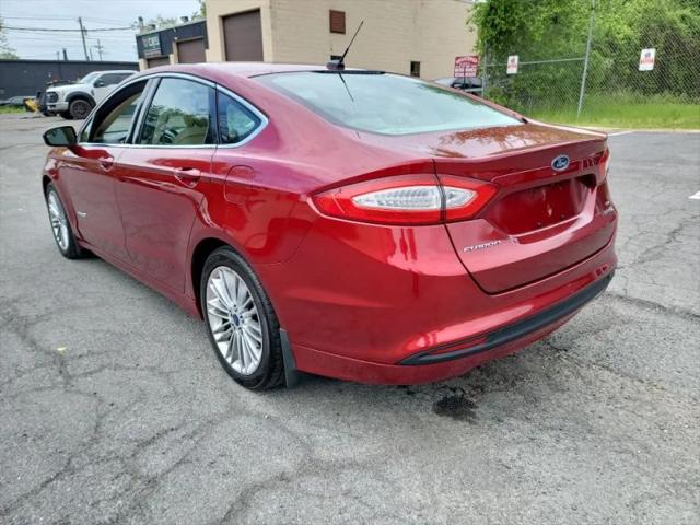 2013 Ford Fusion Hybrid SE