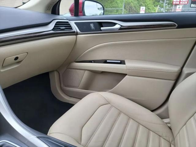 2013 Ford Fusion Hybrid SE