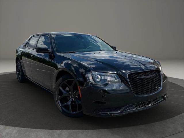 2023 Chrysler 300 Touring