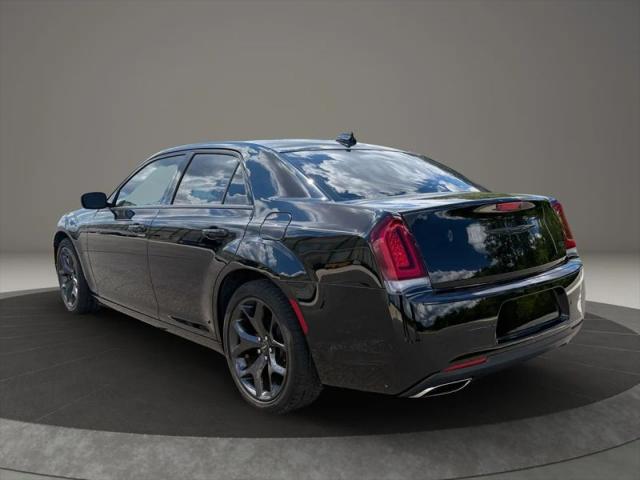 2023 Chrysler 300 Touring