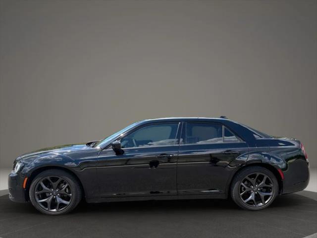 2023 Chrysler 300 Touring