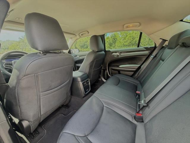 2023 Chrysler 300 Touring