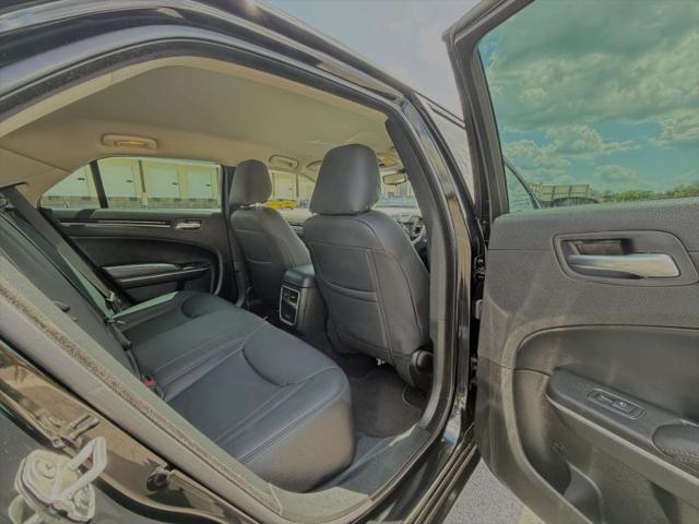 2023 Chrysler 300 Touring