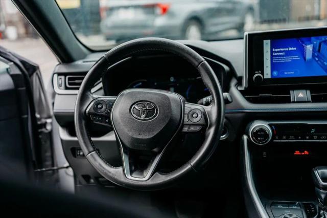 2024 Toyota RAV4 Hybrid SE