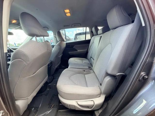 2021 Toyota Highlander LE