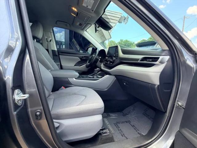 2021 Toyota Highlander LE