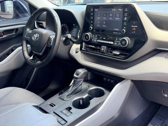 2021 Toyota Highlander LE