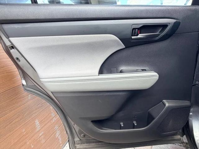 2021 Toyota Highlander LE