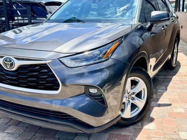 2021 Toyota Highlander LE