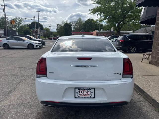 2015 Chrysler 300 300S
