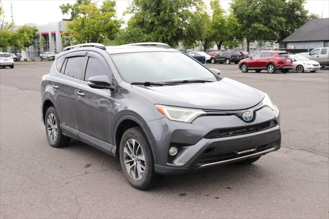2017 Toyota RAV4 Hybrid XLE