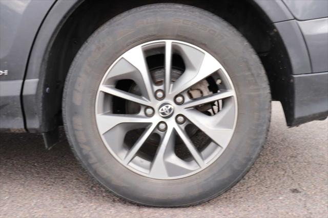 2017 Toyota RAV4 Hybrid XLE