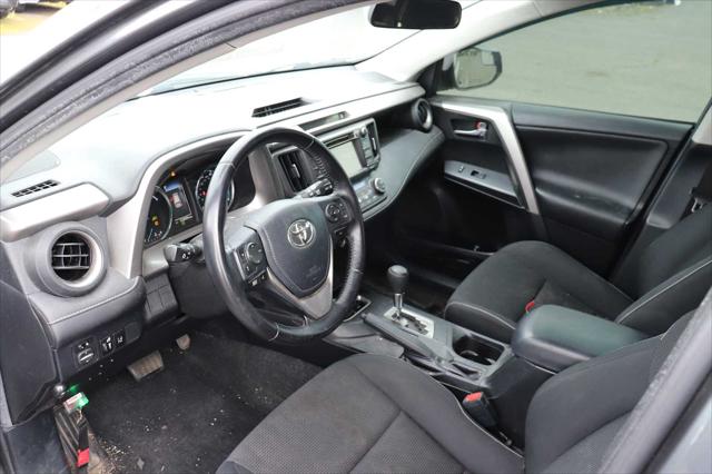 2017 Toyota RAV4 Hybrid XLE