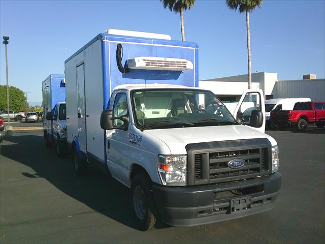 2023 Ford E-350 Cutaway Vinyl for sale in Corning, CA