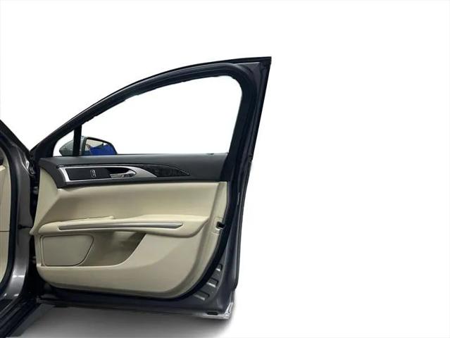 2015 Lincoln MKZ Base