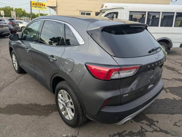 2021 Ford Escape SE Hybrid