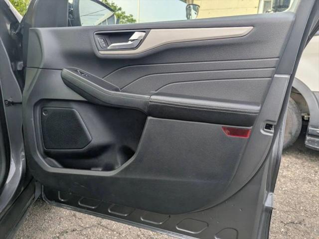 2021 Ford Escape SE Hybrid