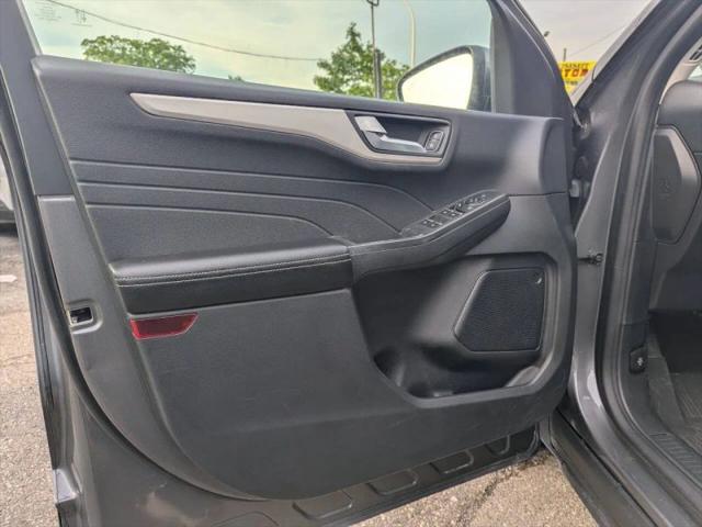 2021 Ford Escape SE Hybrid