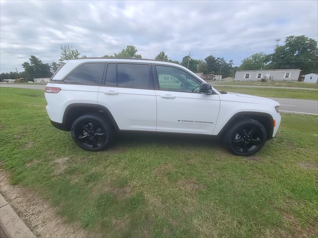 2026 Jeep Grand Cherokee Limited 4x2