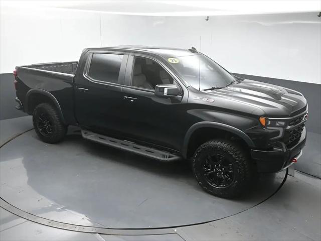 2025 Chevrolet Silverado 1500 4WD Crew Cab Short Bed ZR2