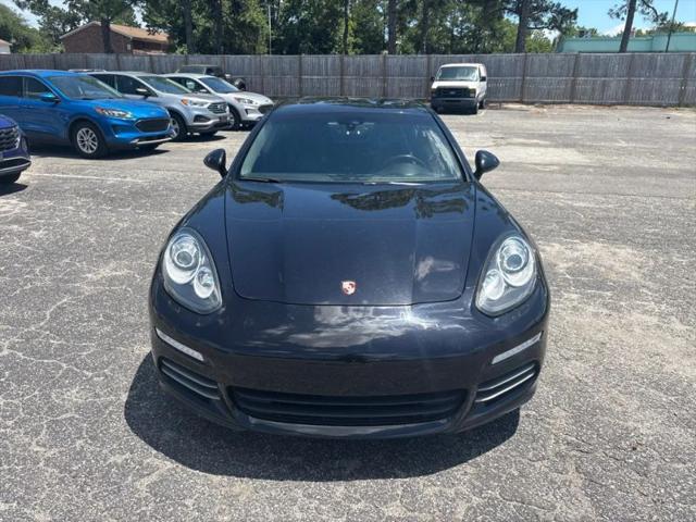 2016 Porsche Panamera 4 Edition